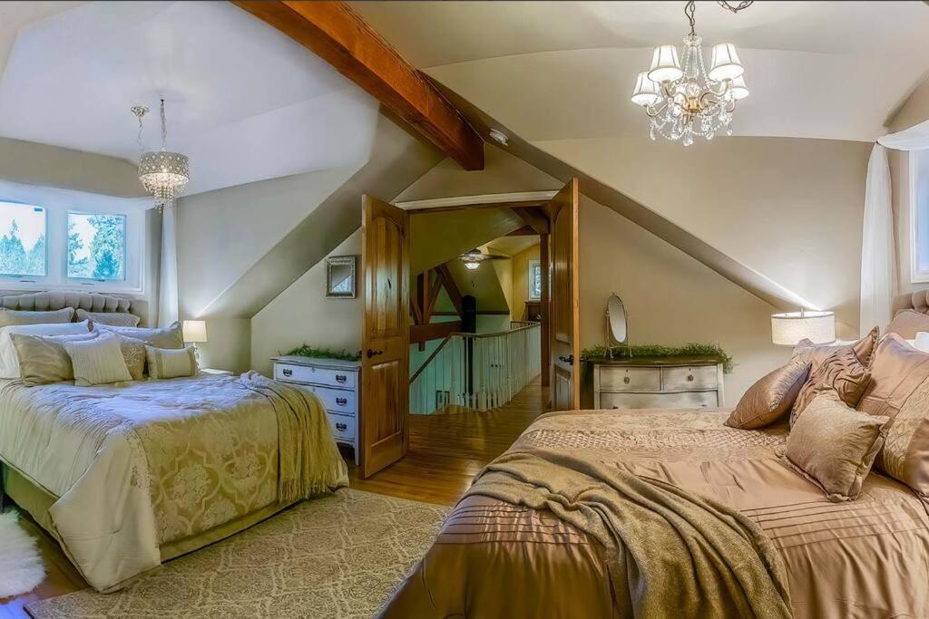 Vila European Style Straw Bale Retreat Ashland Exteriér fotografie