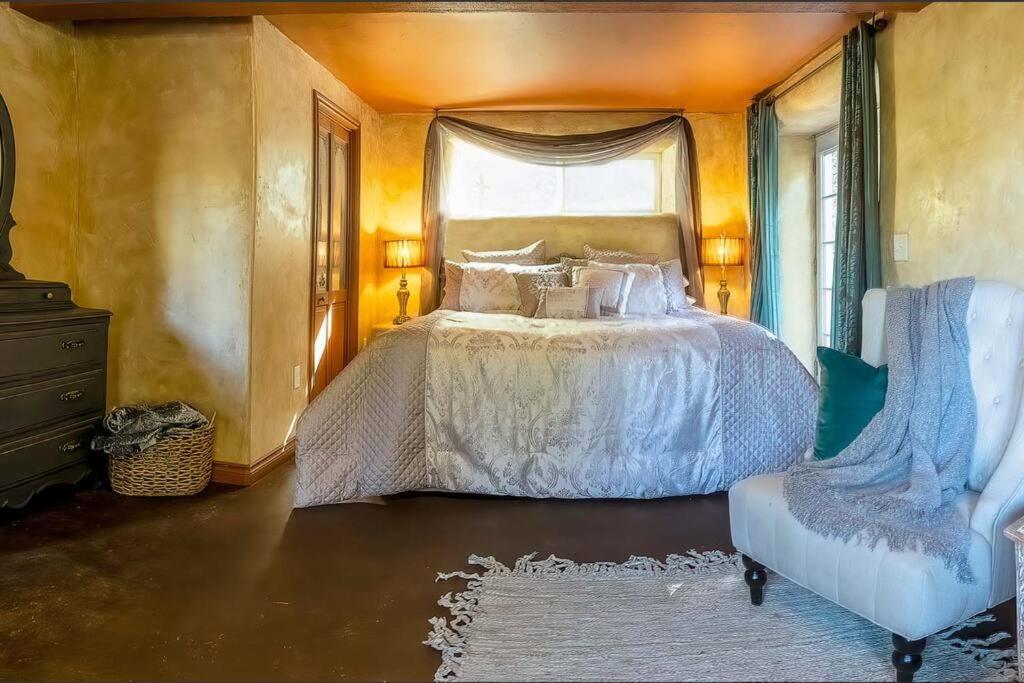Vila European Style Straw Bale Retreat Ashland Exteriér fotografie